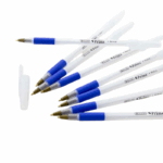 Set van 8 blauwe Prima stick pennen met dop – medium punt 1.0 mm