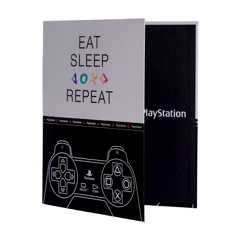 8720088283523 eat sleep repeat, playstation Ringmap – 23 Ringen – Kleurrijke map met print