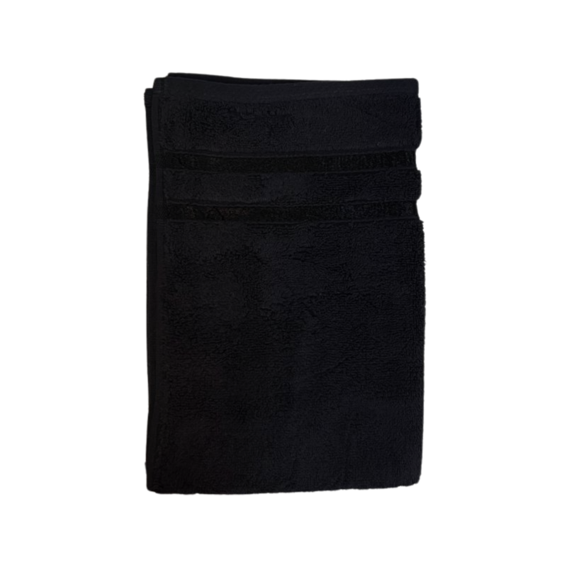 HPC5121 HPC Polo baddoek 40×60 cm in zwart, netjes opgevouwen op een lichte achtergrond