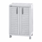 Kunststof opbergkast met dubbele deuren, handgrepen en korte pootjes – merk RIMAX