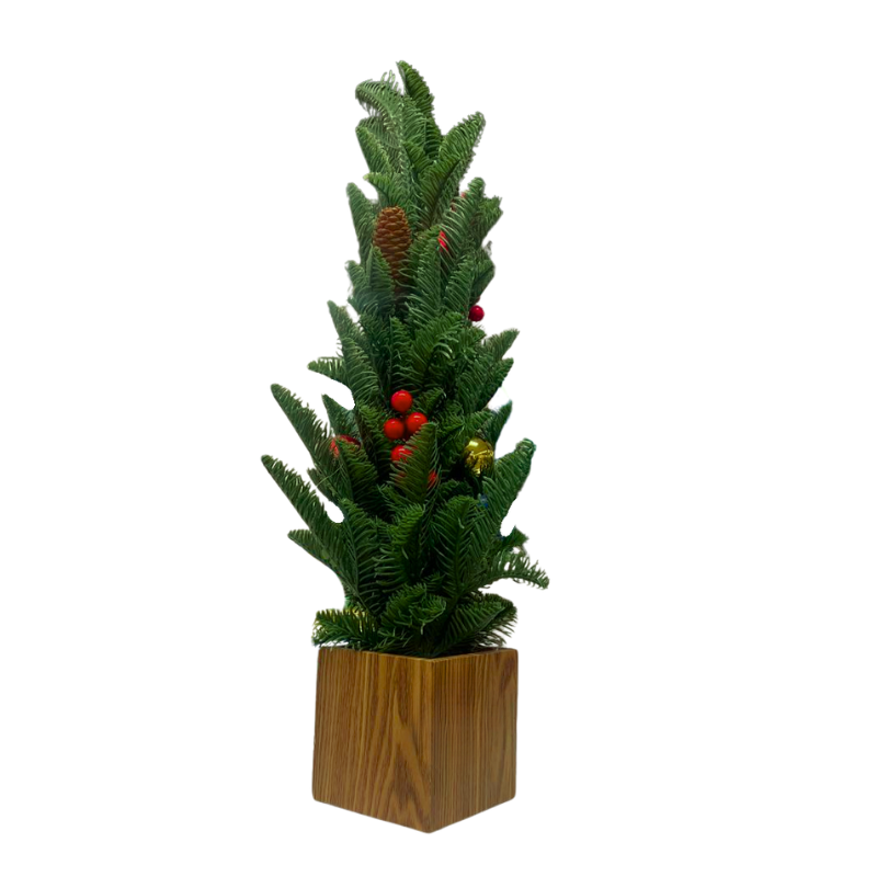 L0402103 Kleine kunstkerstboom van 60 cm in houten pot, met rode en gouden kerstballen en dennenappel.