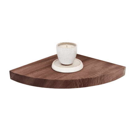 Zwevende bruine hoekplank met grijze en mintgroene vazen