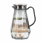 Plastic karaf met handvat en deksel voor water en sap