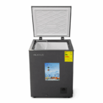 Milexus diepvrieskist 5 Cu.Ft. met open deksel, 119 liter inhoud en opbergmand in donkergrijze uitvoering.