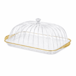 Plastic serveertray met transparant deksel en goudrand op witte achtergrond.